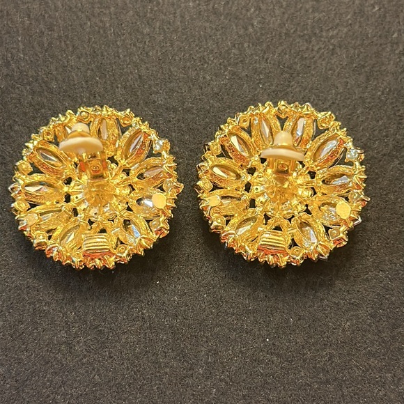 Large Gorgeous Clip Earrings Holiday Rainbow of Colors - Picture 5 of 7